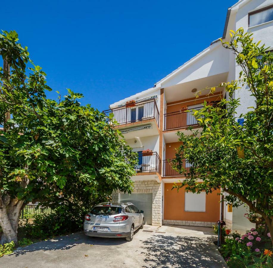 Apartments Mila Kaštela Exteriör bild